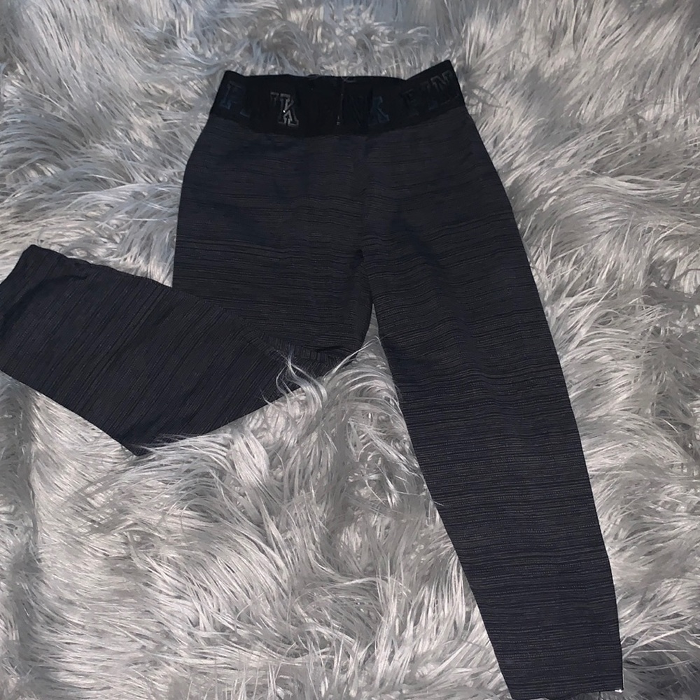 PINK Cropped Leggings